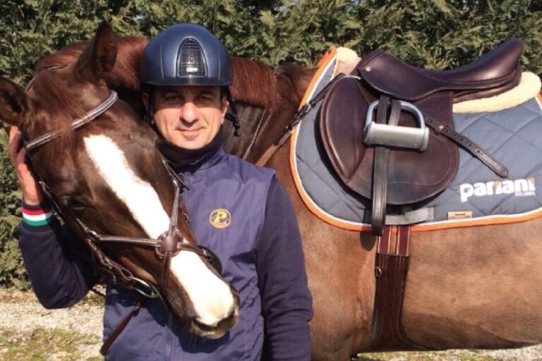 Roberto Rotatori and Castlerichmond with Pariani.